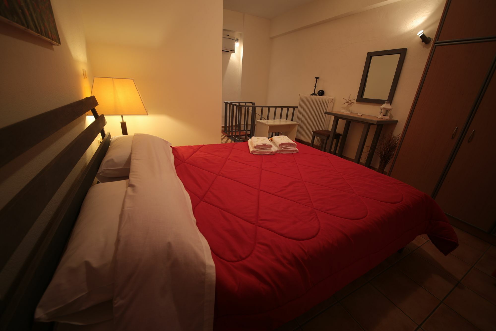 Point Twins Apartments Vrontados Экстерьер фото